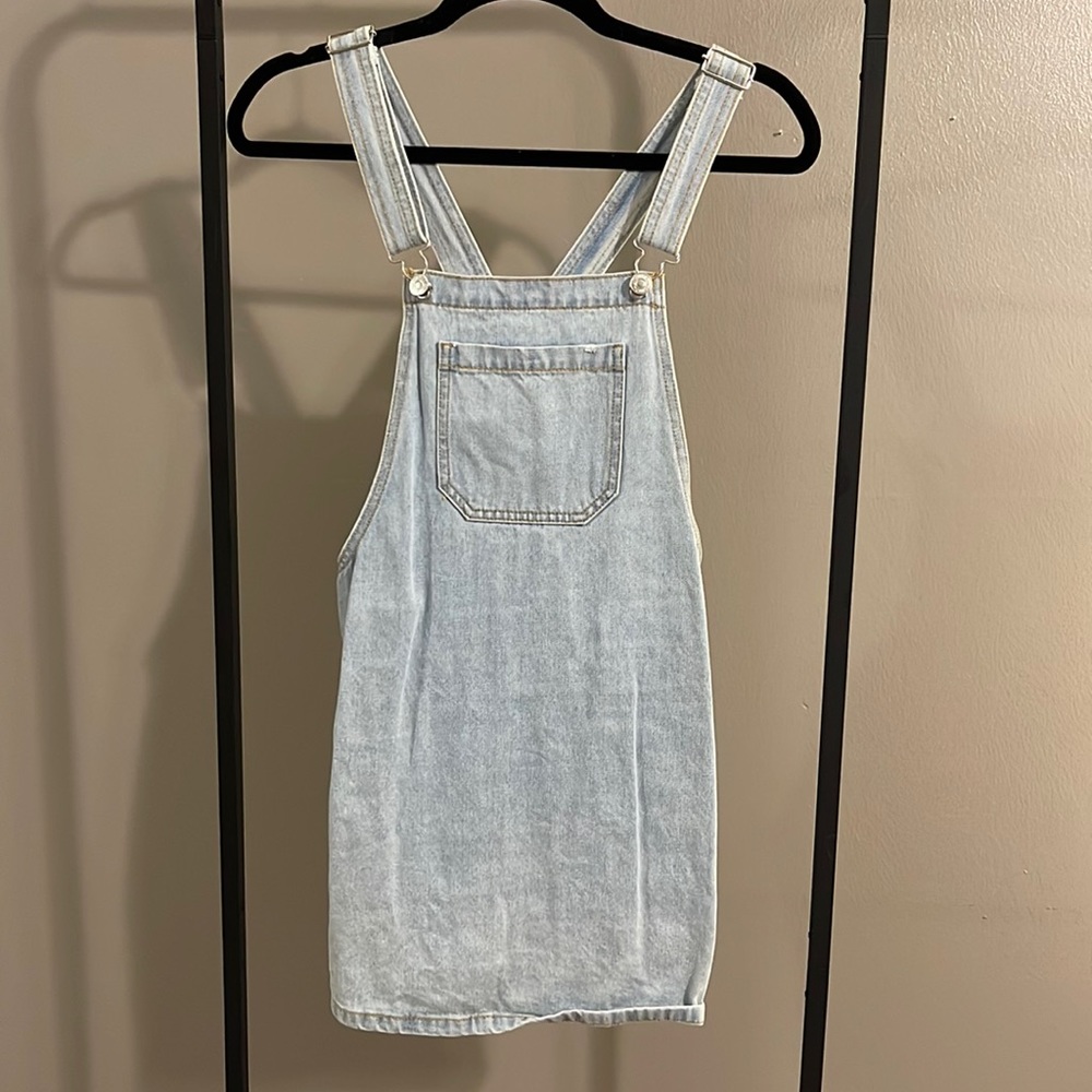Forever 21 light wash jean overall dress size S